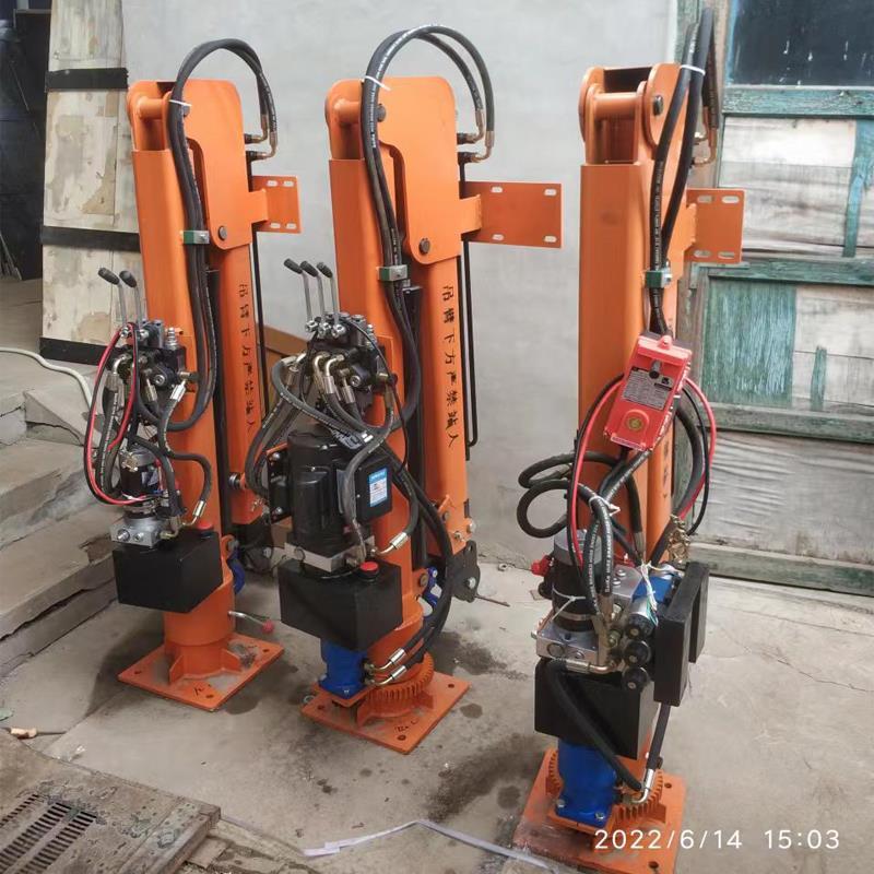 韶关市重汽蓝牌随车吊 3.2吨 国六动力强 液压驱动 农用自卸起重机
